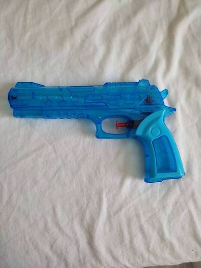 water pistol