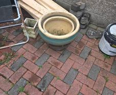 2 self plant pots