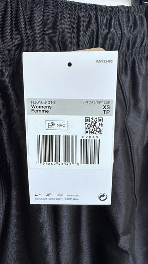 Shorts Nike Sportswear Women's Loose Mid-rise Graphic Shorts Xs