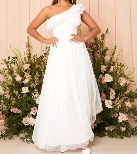 White Maxi dress, size 10