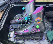 Man's rollerblade / skates