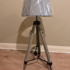 Tripod Lamp