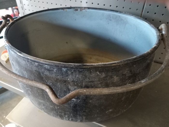 vintage cast iron pot