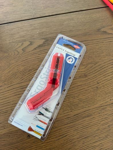 Knipex Ergo Strip Right handed