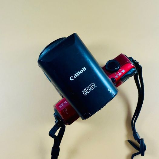 Canon EOS M Kit