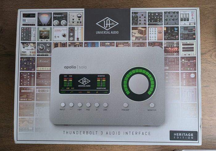 Universal Audio Apollo Solo Thunderbolt 3 Heritage Edition + Essential Plugins + Premium UAD DSP Bundle