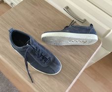 Ladies walking shoes