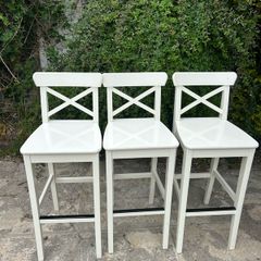 Kitchen island stools