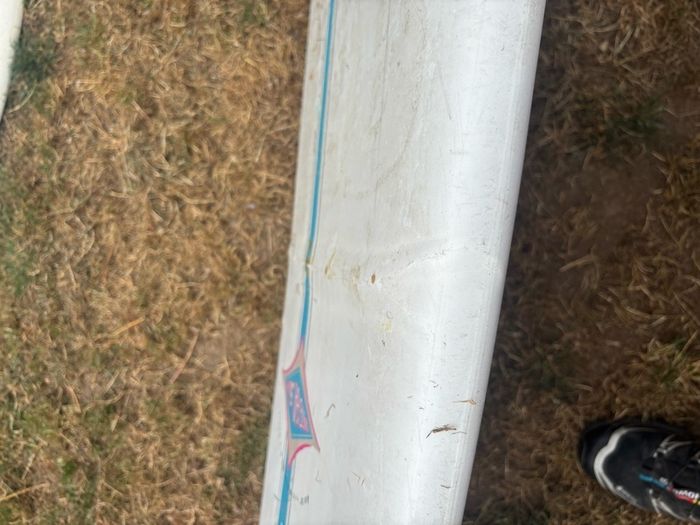 7'10 surfboard