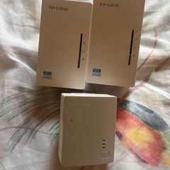 TP-Link AV600 Powerline WiFi Kit - base and 2 wifi units