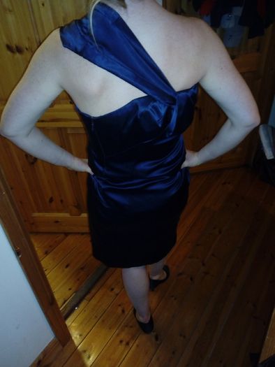 Dresses excellent condition
