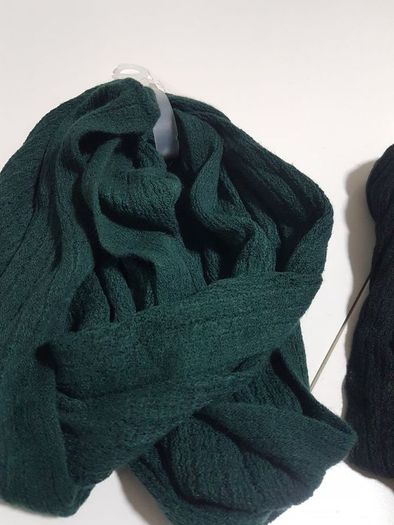 Supersoft Snoods Green / Pink Brand New /Gift