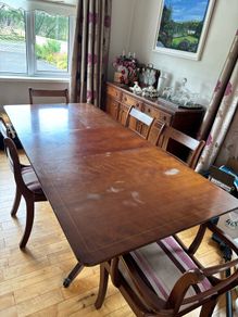 Mahogany Extending Dining Table & 5 Matching Chairs