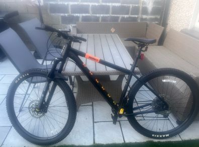 Voodoo bizango - Orange/black