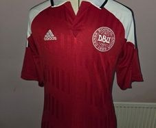 Denmark 2012/13 Home Jersey - Small size