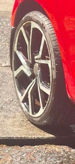 vw golf alloys and tyres
