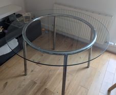 Round Glass Dining Table