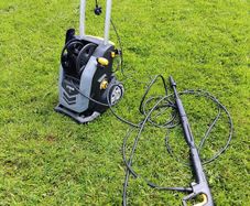 Pressure washer