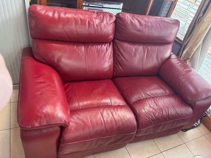 Red Leather 2 seater recliner