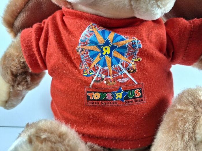 Vintage toys r us plush
