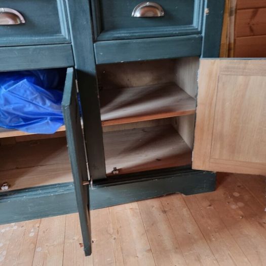 Side board/TV Stand