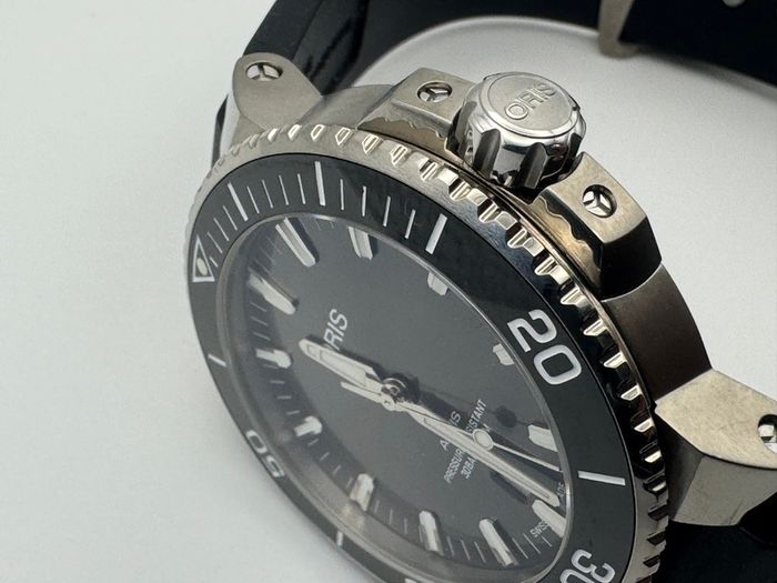ORIS Titanium AQUIS automatic