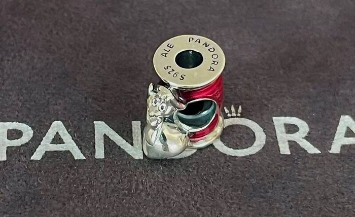 Pandora Disney Cinderella Suzy Mouse Needle and Thread Charm New
