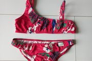 Girls swimsuit