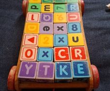 Trailer of 28 building blocks