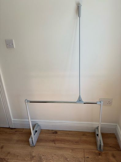 wardrobe pull down rail lift