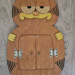 Garfield mirror