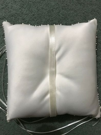 Wedding  Ring  Pillow