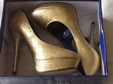 Ladies Shoes