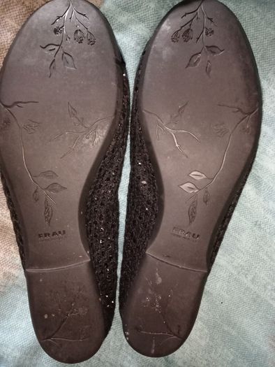 Frau ballerinas