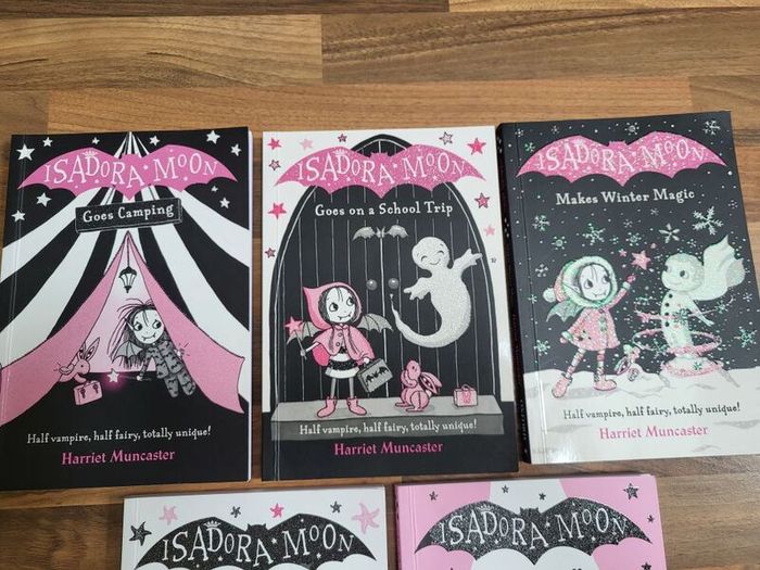 7 x Isadora Moon Books