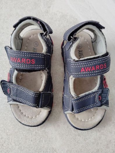 boys sandals.size 26