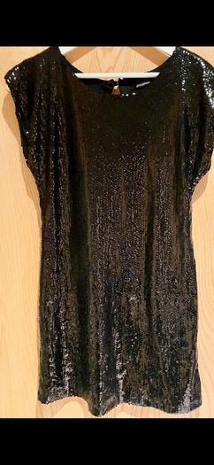 Woman's Sequin Dress 4piece Bundle - Size Medium