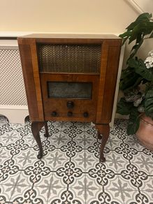 Small Radio Style Table