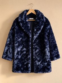 Gorgeous MANGO Size Xs Relaxed Fit faux fur coat in a deep navy shade with a super plush, textured finish.