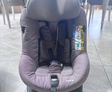 Maxi-Cosi AxissFix Swivel Car Seat