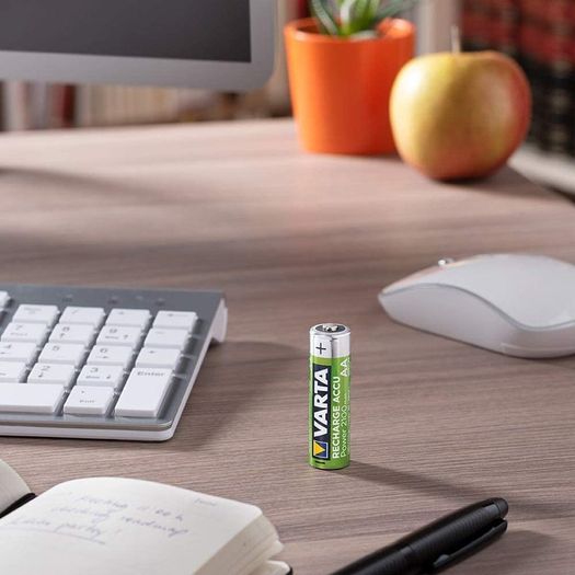 VARTA Rechargeable Ready2Use Pre-Charged AA Mignon Ni-Mh Battery (4-pack, 2,600mAh, 4-pack), rechargeable without memory effect - ready for immediate use