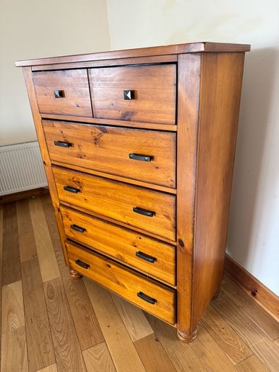 Solid wood Chest of Drawers