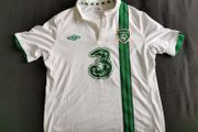 Republic of Ireland away jersey 2013-2014