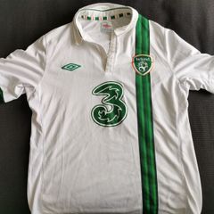 Republic of Ireland away jersey 2013-2014