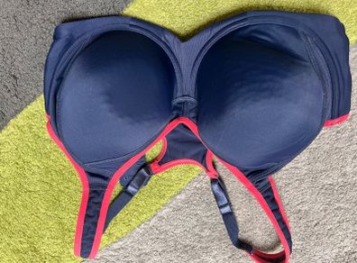 sport bra