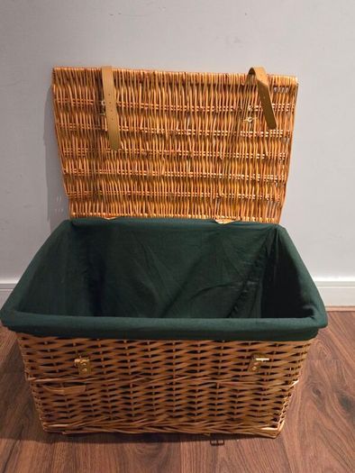 Hamper / Gift basket