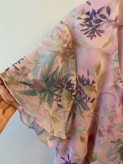 Floral blouse (size 22)