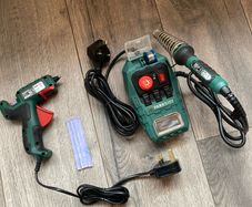 soldering iron station 48W + hot glue gun like new barely used