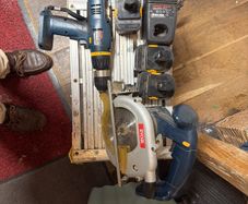 ryobi. Screw driver and saw 3 batteries and charger