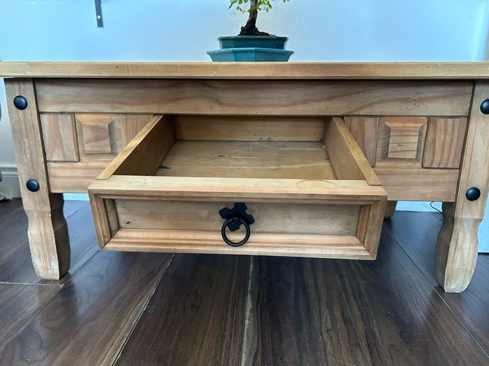 Emerfield Coffee Table